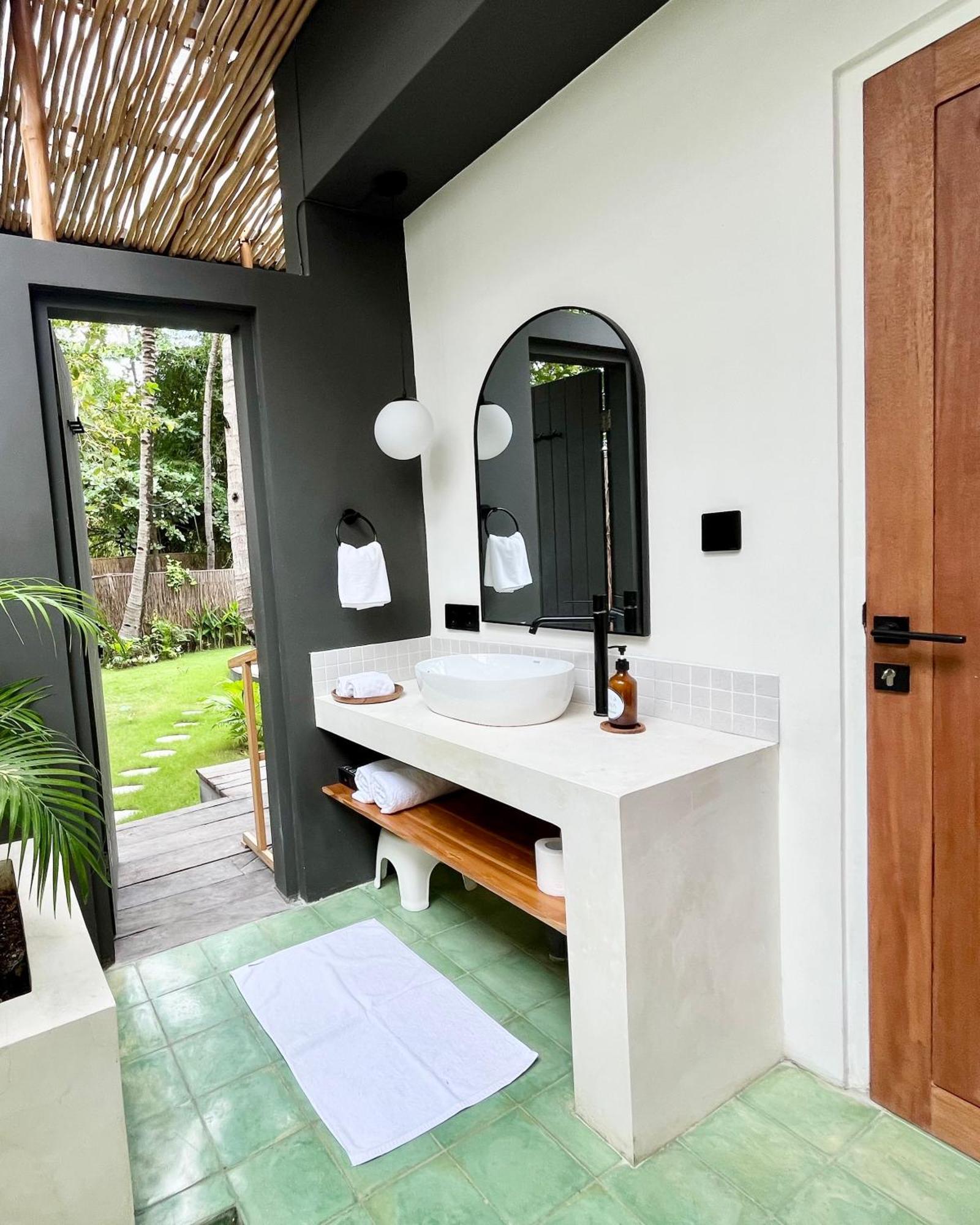 Villa Luna - Gili Air Exterior photo